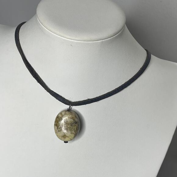 pendant necklace costume jewelry brown cord with gold tone pendant - Picture 1 of 12